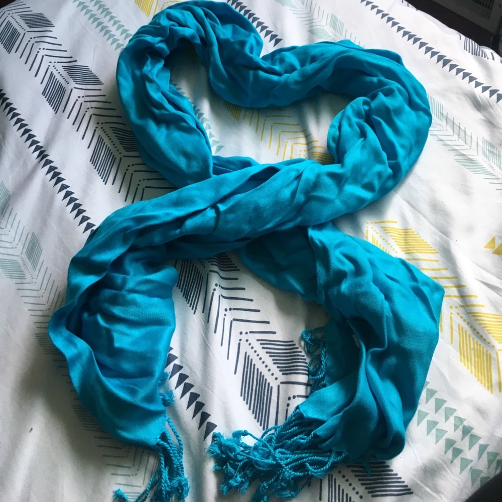 Blue scarf