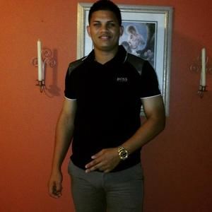 Meet your Posher, Alberto manuel