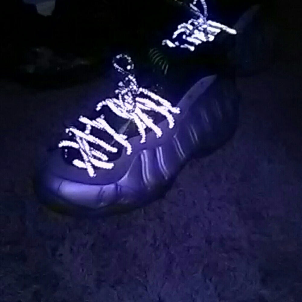 Grey/volt  Foamposite