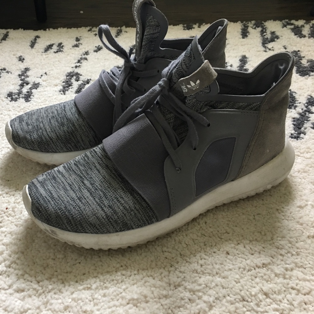 Adidas Tubular Defiant - sz 7.5