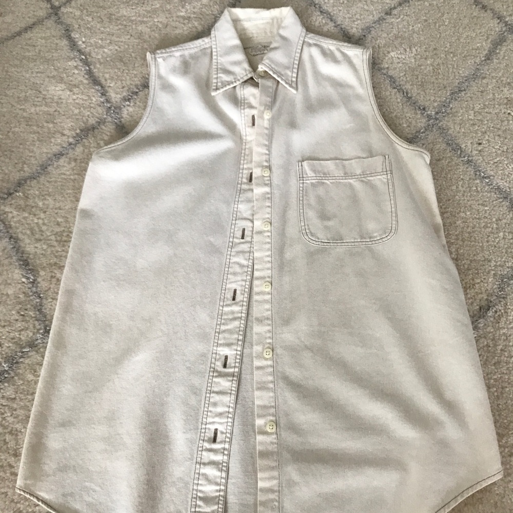 Abercrombie & Fitch Co. sleeveless top
