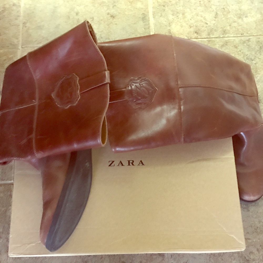 Girls boots