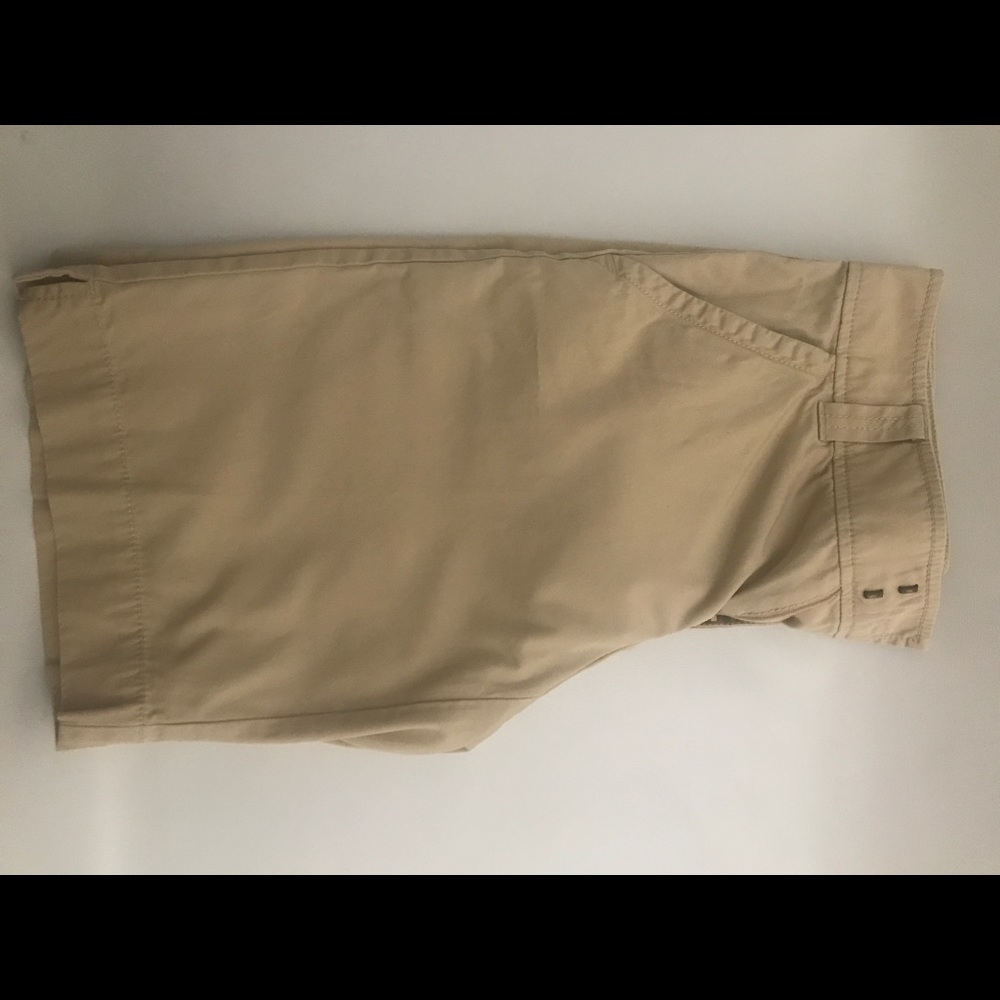 Lilly Pulitzer Bermuda Khakis Size 4