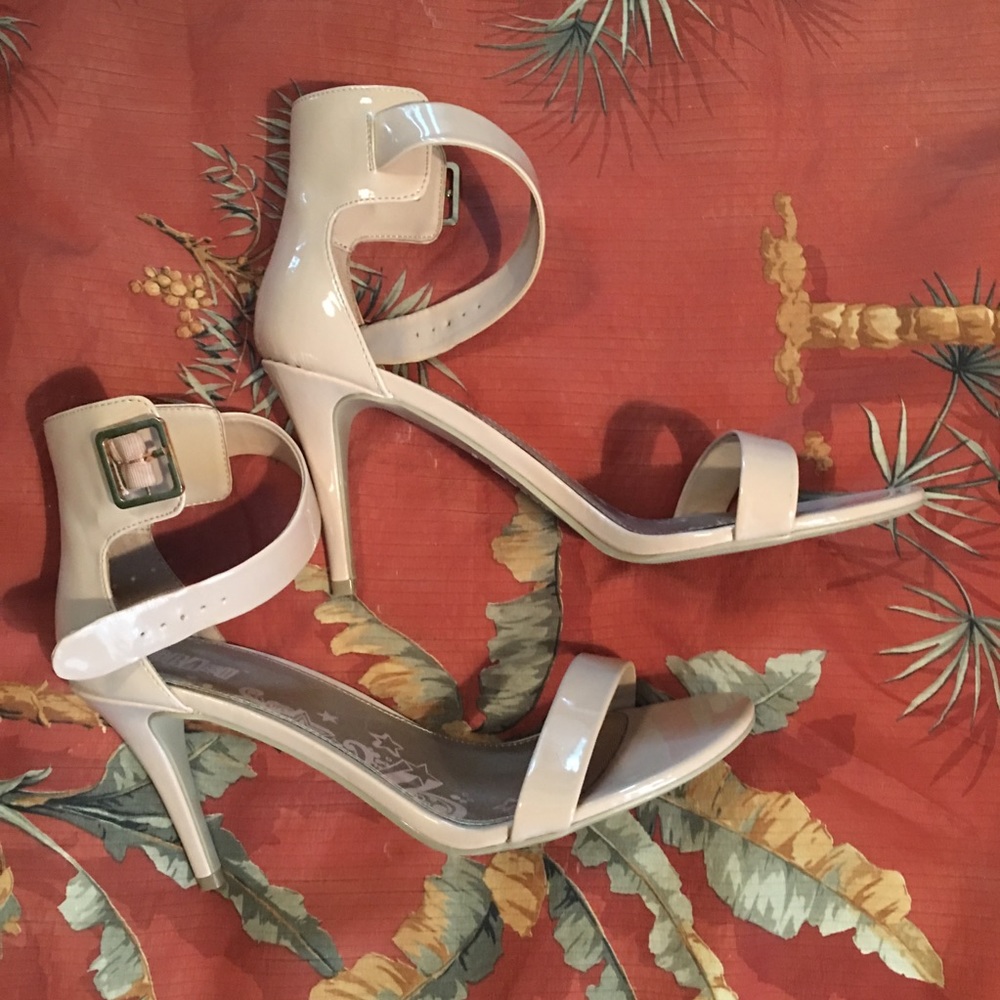 Nude heel sandals