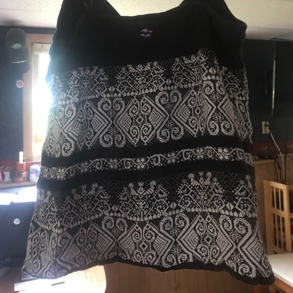 Tank Top - Picture 2 of 5