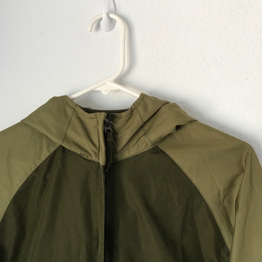 Nike Camo/Olive Green Windbreaker Fits M/L
