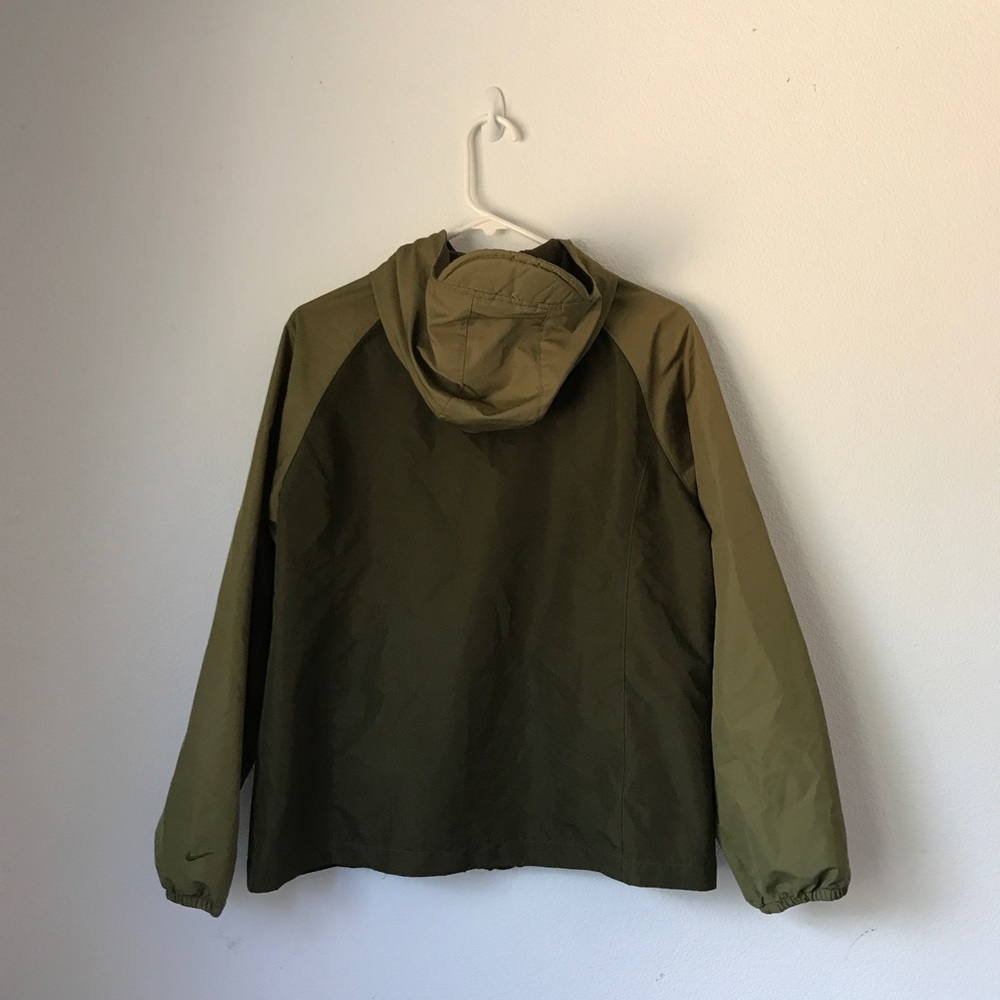 Nike Camo/Olive Green Windbreaker Fits M/L - Picture 4 of 8