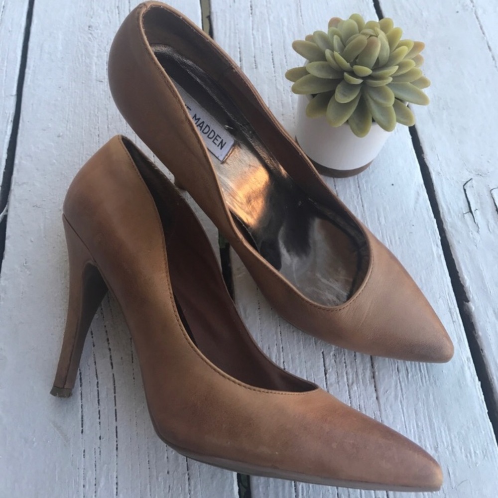 Steve Madden Saddle Colored Heels 👠