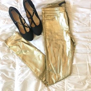 Gianni Bini 8.5 shoes and Joe's gold pants size 26