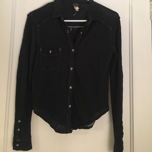 Free People button top