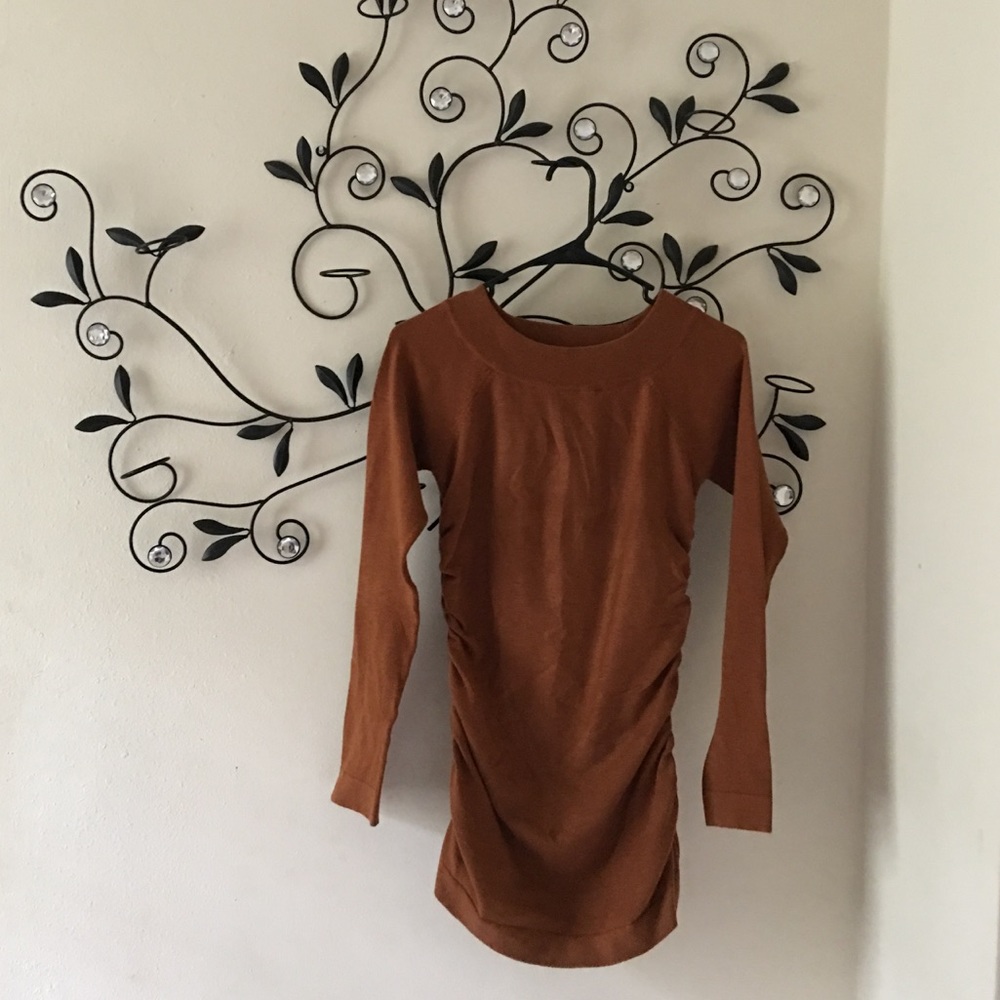 🎉HOST PICK 🎉Yoźi Collection burnt orange sweater