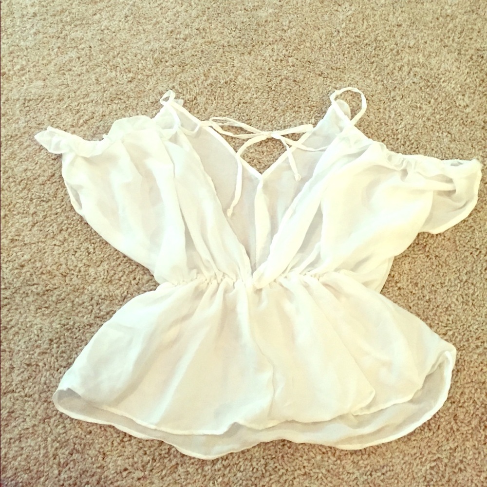 White shoulder-less backless crop top
