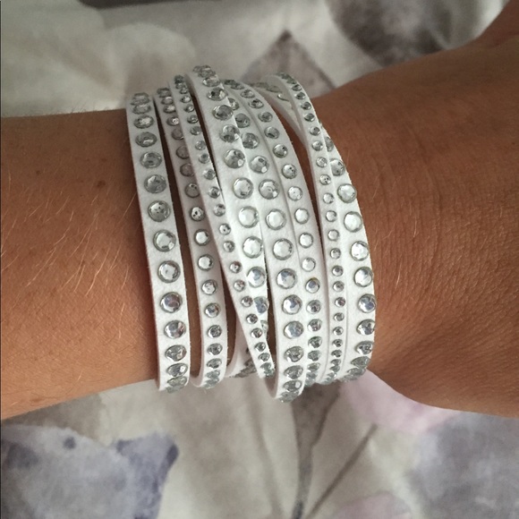 Bundle of 3 wrap bracelets!! - Picture 3 of 4