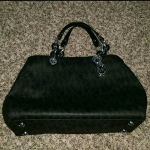 MK purse