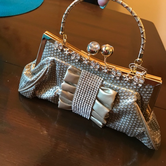 Gold bag for evenings NWT - Picture 2 of 5