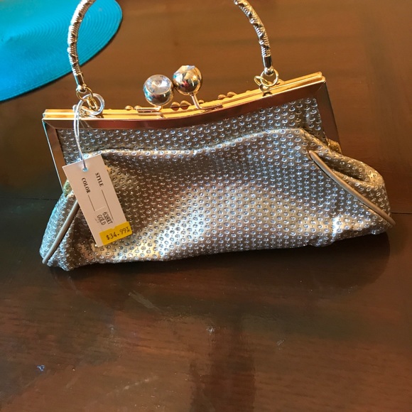Gold bag for evenings NWT - Picture 3 of 5