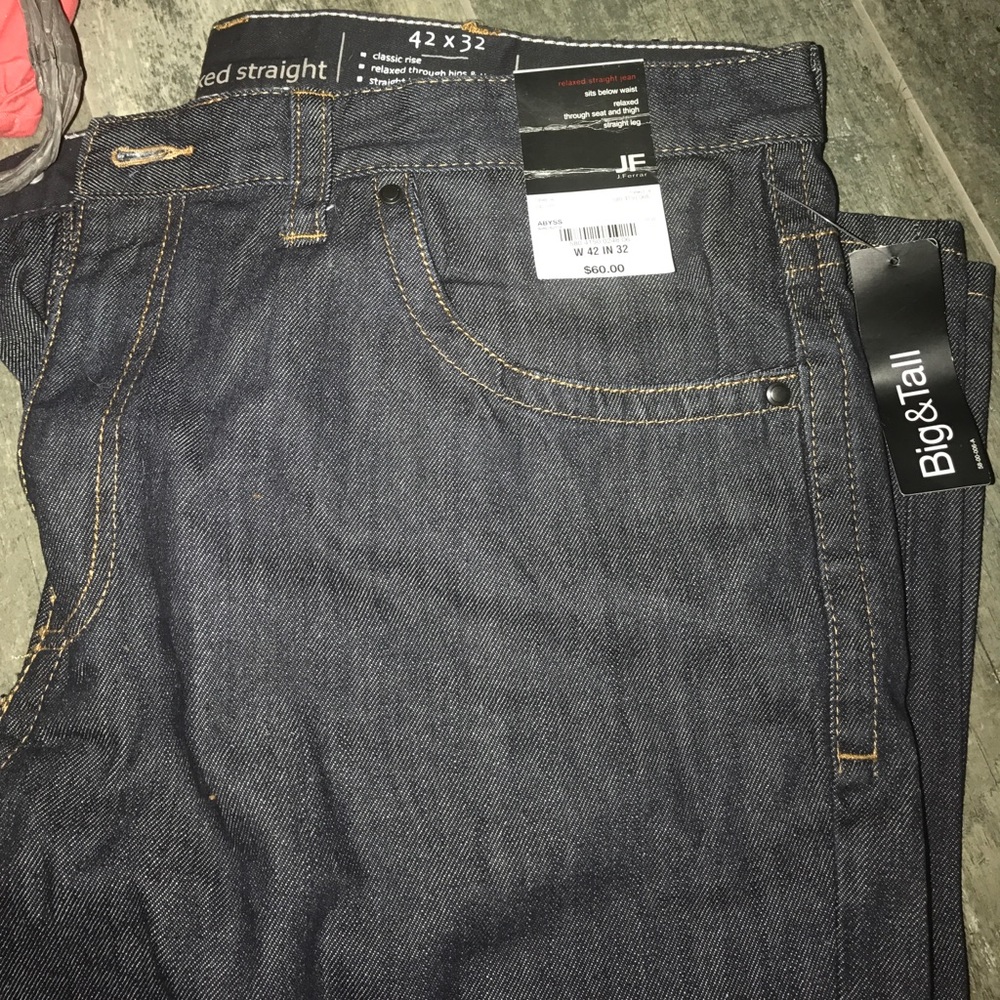 BRAND NEW Men's jeans 42x32