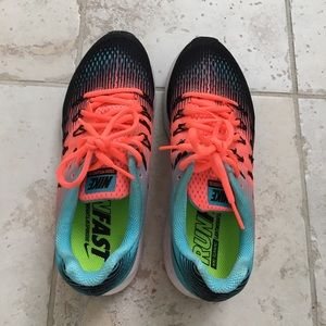 Nike Pegasus 33 excellent condition black orange