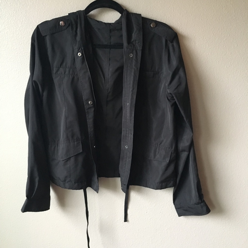 🔳BLACK JACKET🔳 - Picture 2 of 4