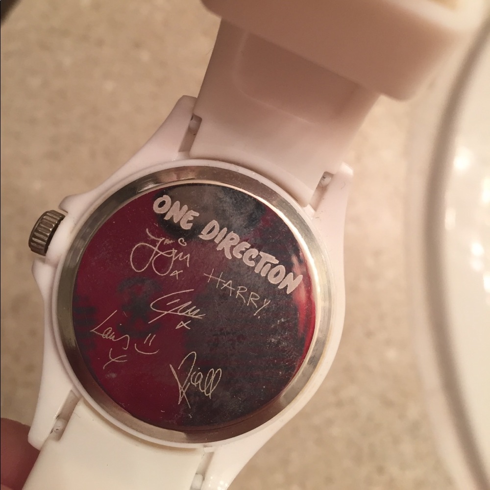 White Rubber One Direction Watch - Picture 4 of 4
