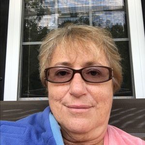 Meet your Posher, Janet