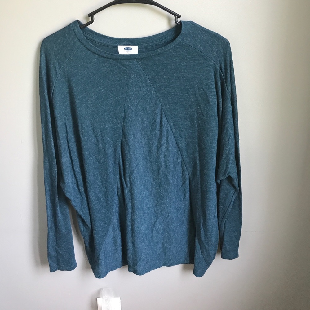 Old navy long sleeve shirt