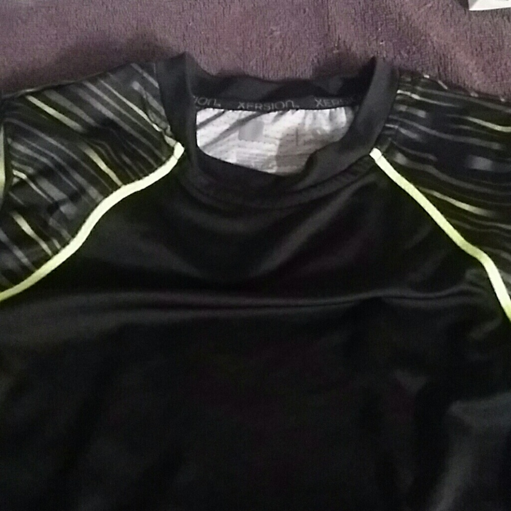 Dri fit xersion shirt