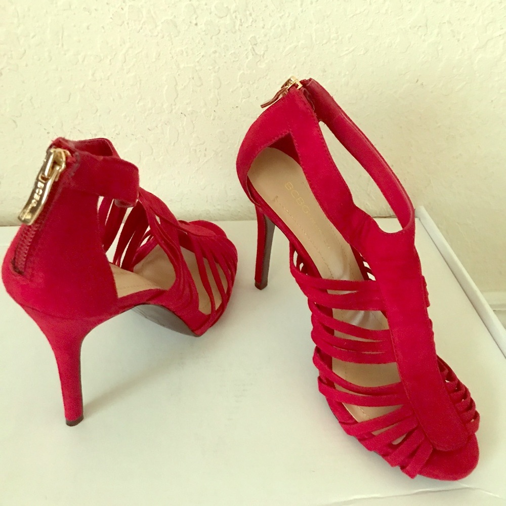 New BCBG red suede sandals size 37.5