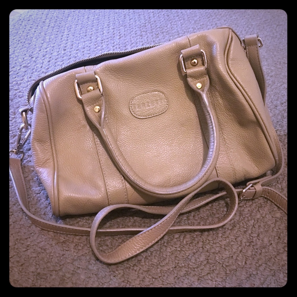 Tan Terzetto purse!