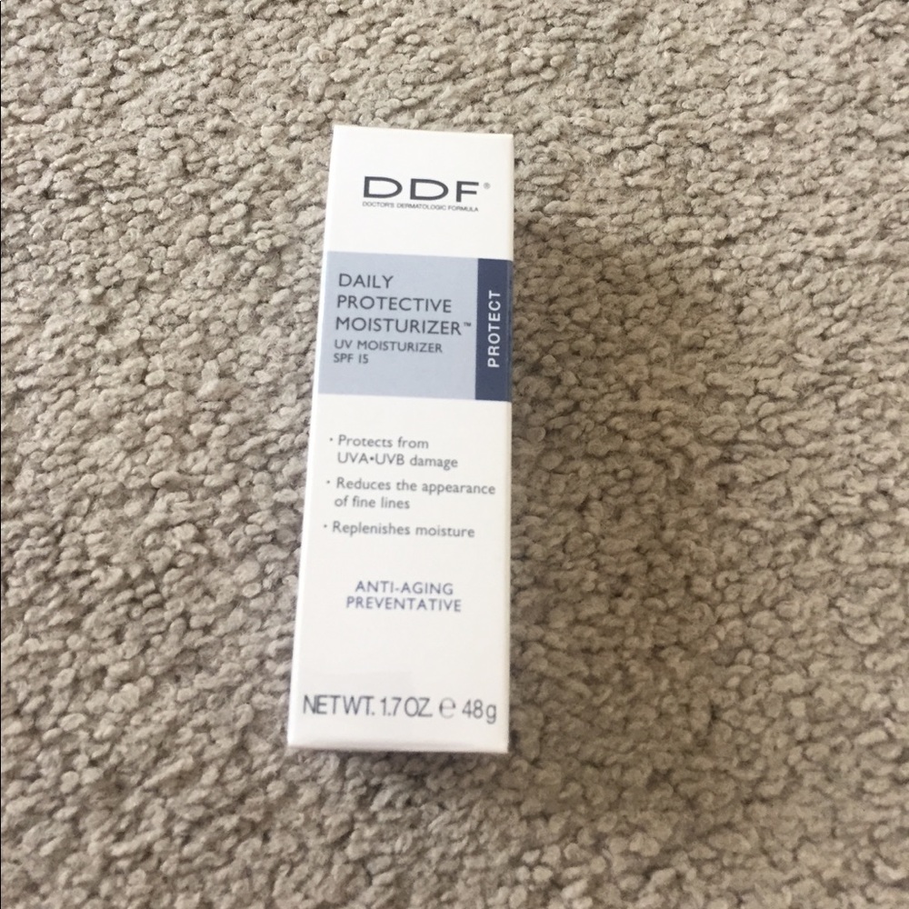 ❌Slod Out❌New DDF Moisturizer with SPF 15