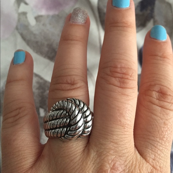 Lia Sophia knot ring - Picture 2 of 2