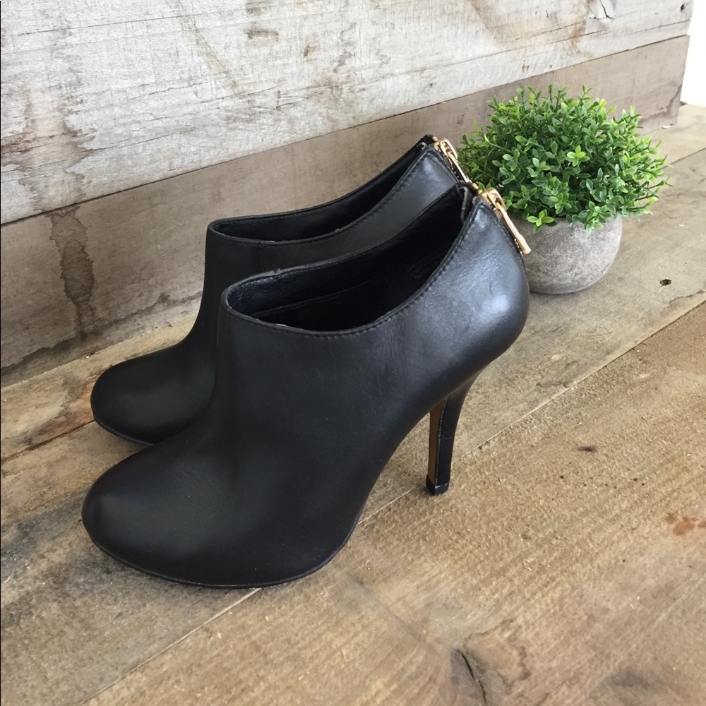 Black heeled booties