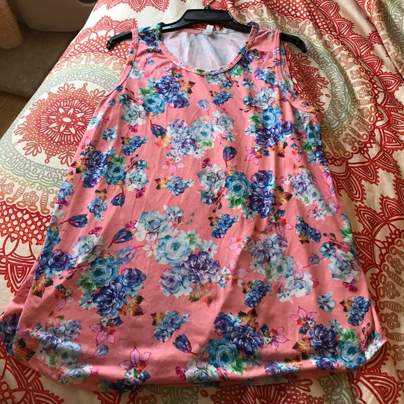 Lapis Tops - floral tank top