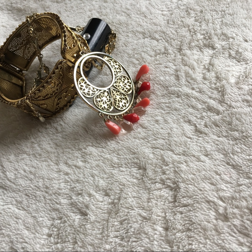 x2HP🌹 {Vintage} Gypsy Pendant Statement Gold Tone - Picture 6 of 8