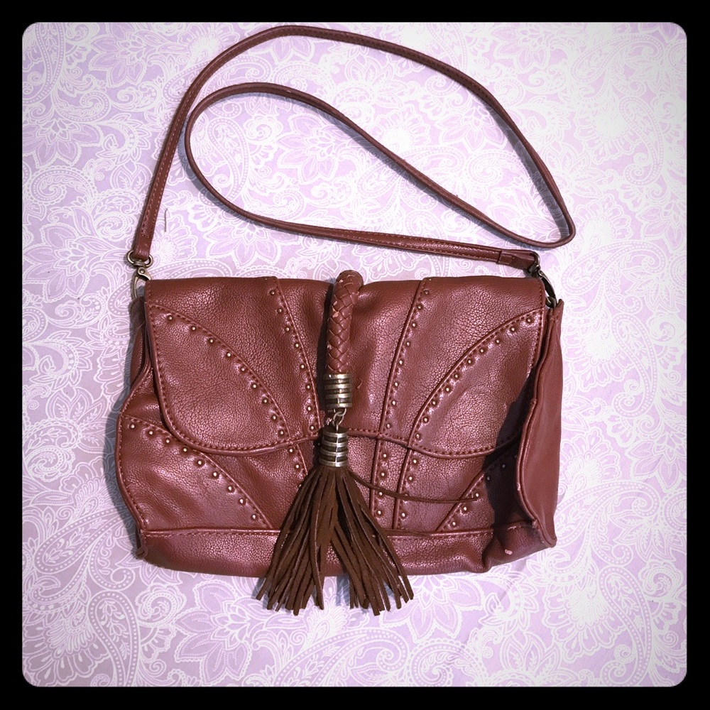 Jessica Simpson cross body