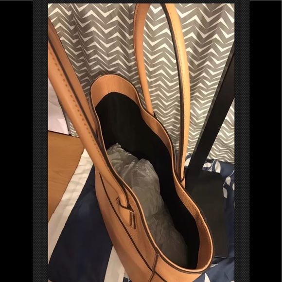 Rebecca Minkoff Adeline Tote Saffiano Electric 295 Pre-Loved - Picture 4 of 7