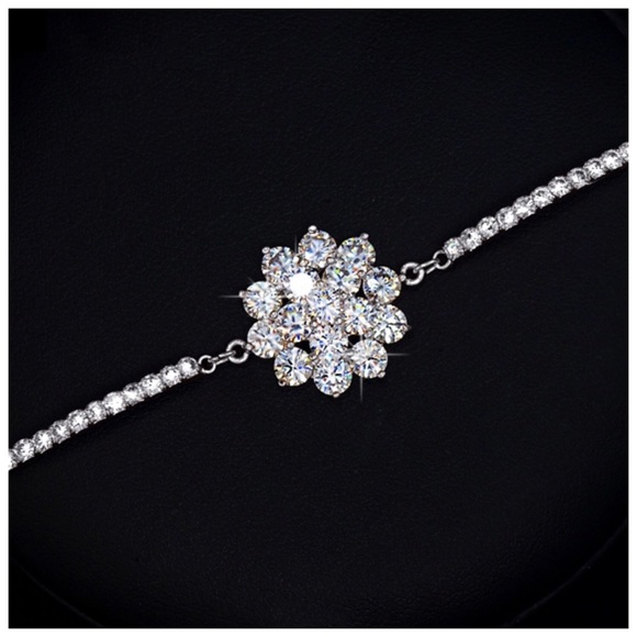 Swarovski Crystals Galina Starburst Bracelet - Picture 5 of 6