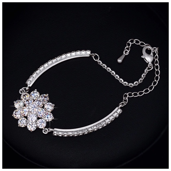 Swarovski Crystals Galina Starburst Bracelet - Picture 6 of 6