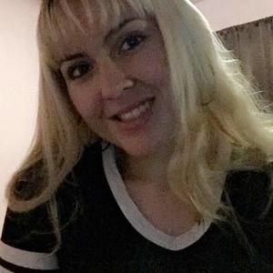 Meet your Posher, Yolanda