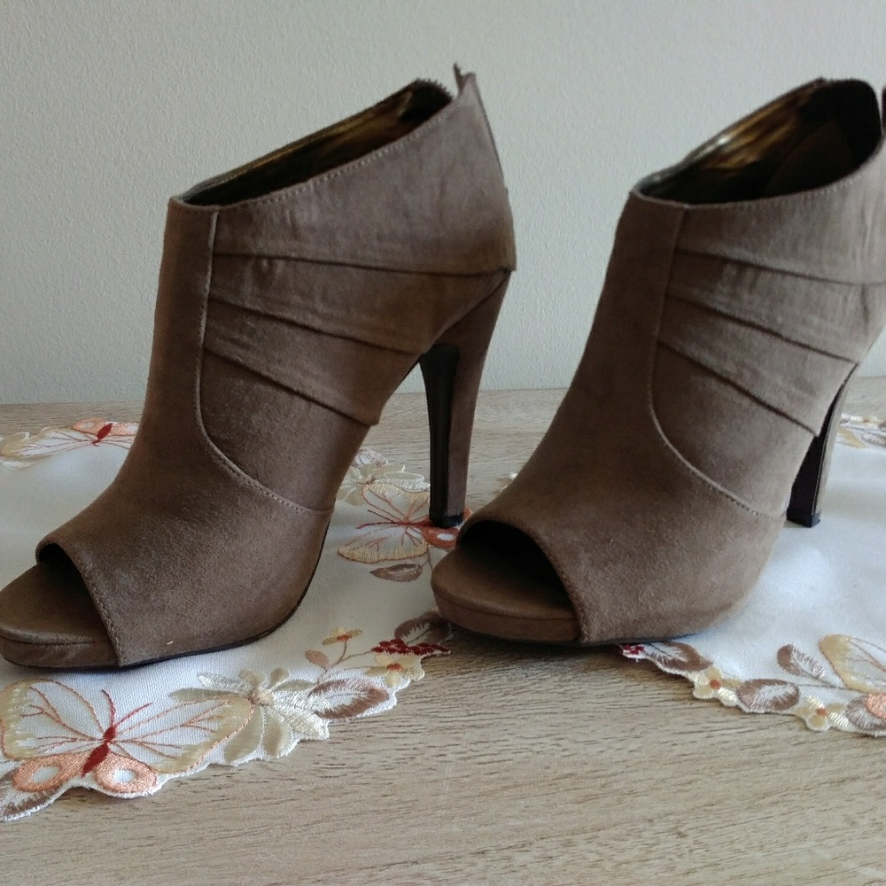 Nine West size 7