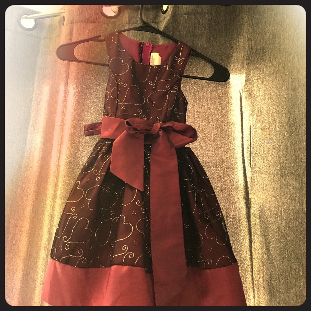 Beautiful burgundy size 4 Cinderella Couture dress
