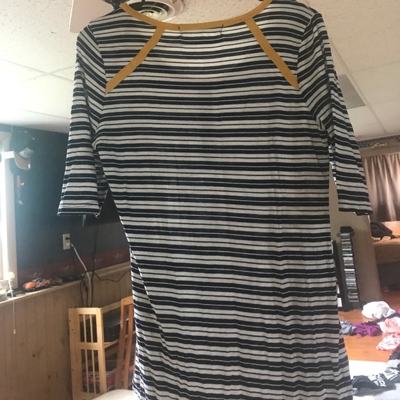 top - Picture 2 of 3