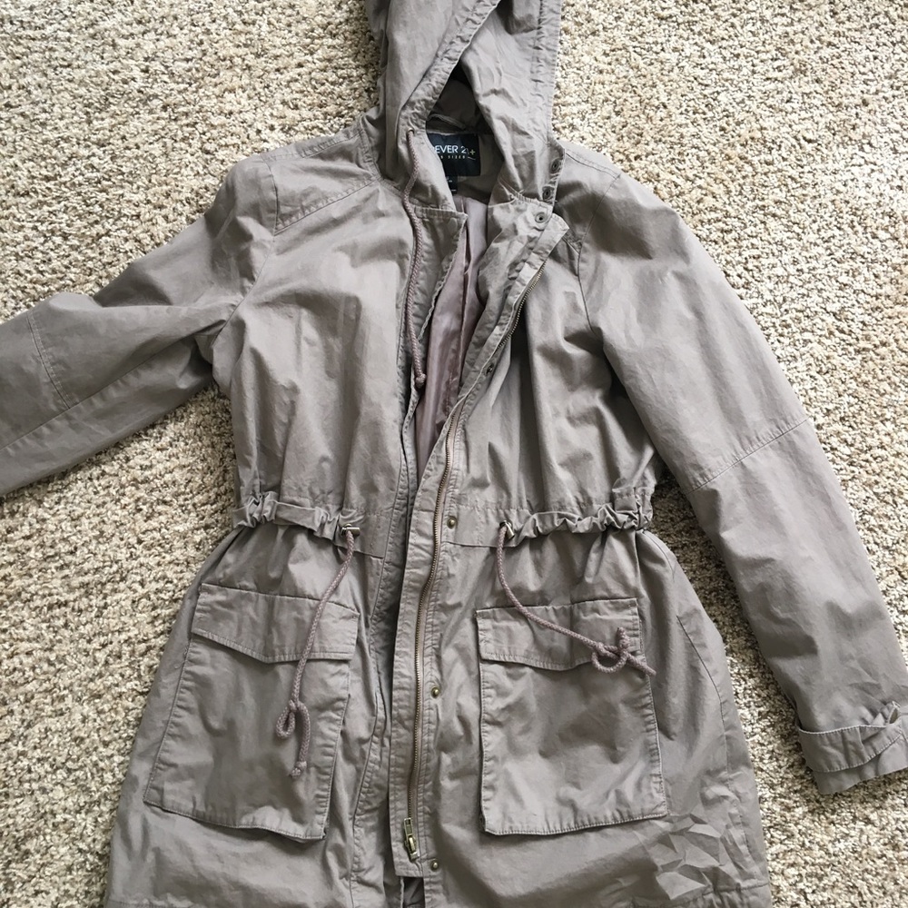 Women's drawstring hooded jacket