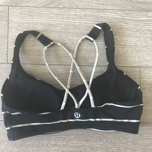 Lululemon athletica size 6 sports bra