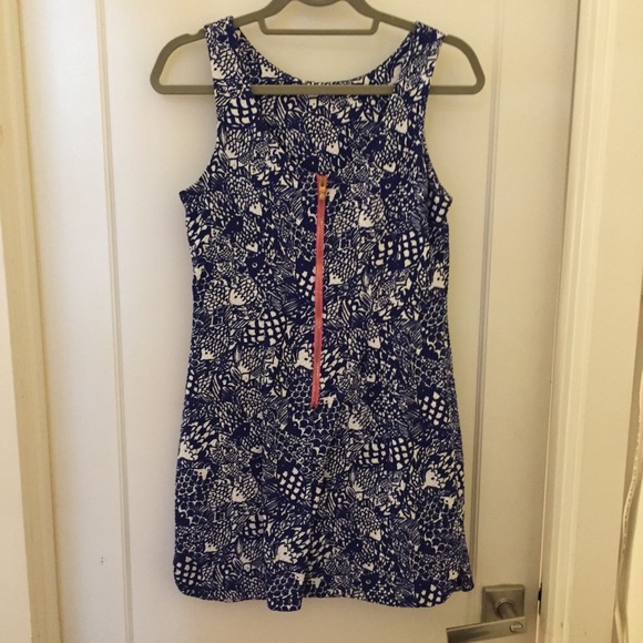 Lilly Pulitzer for Target Upstream Shift Mini - Picture 2 of 4