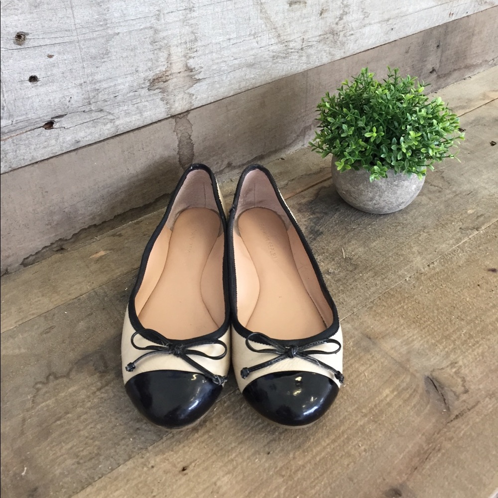BR Ballet flats