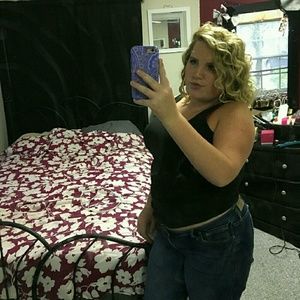 Meet your Posher, Mya