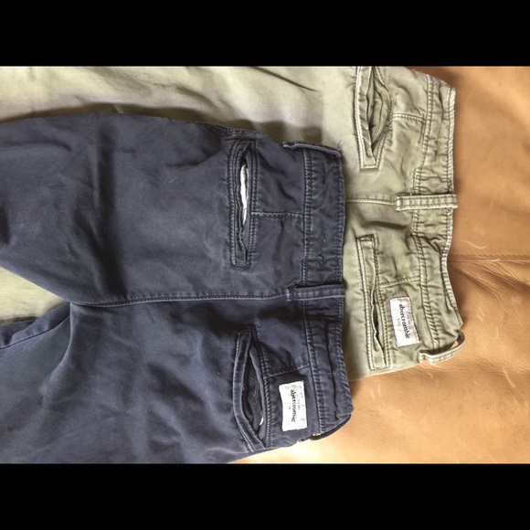 Boys Abercrombie pants - Picture 3 of 4