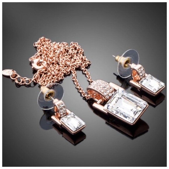 🎁 Art Deco Simulated Diamond The Gilda Necklace Set - Picture 3 of 4