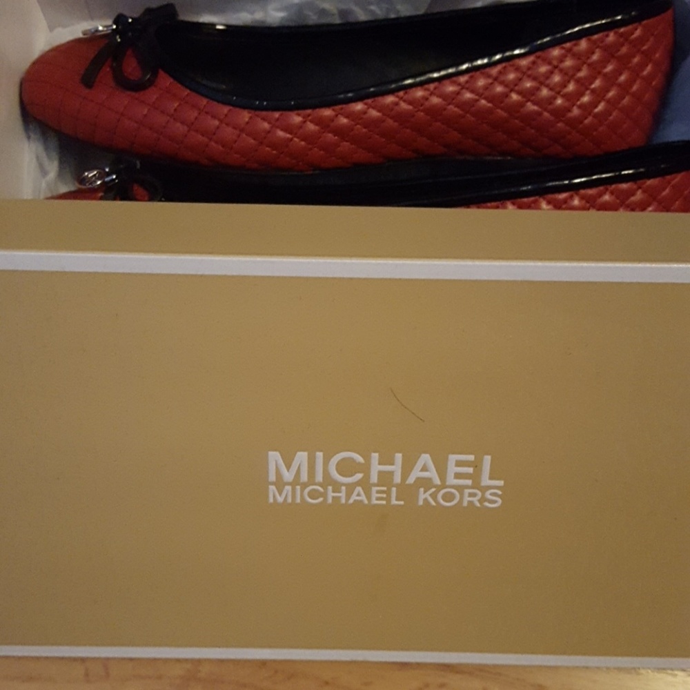 Brand new Michael Kors flats!